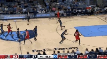 开云登录-搞笑担当！克雷伊奇最后一攻推进直接跳起传球裁判出界